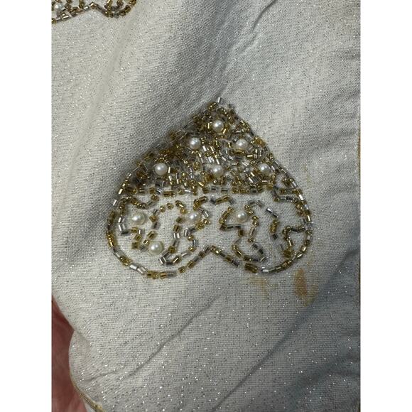 Table Runner / Hearts / Valentine's Day / White and Gold tone/ Rachel Zoe/ EUC - Picture 3 of 4